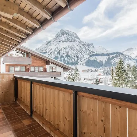 Plattenhof 4*